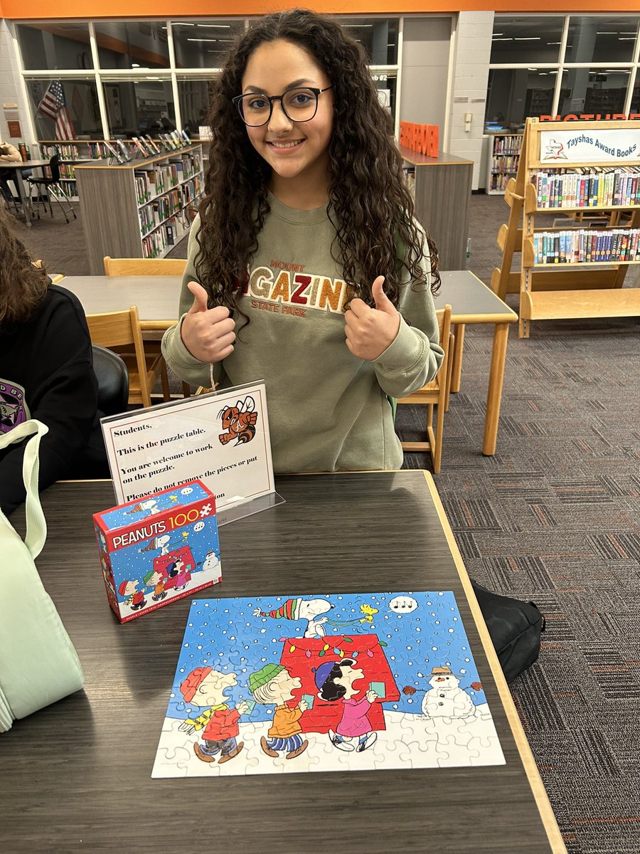 alvinjacketslib's tweet photo. Just completed a puzzle at the library before my first DC class this semester! 🧩 Ready to kick off the spring semester with a dose of fun and problem-solving. Bring it on, challenges! 💪📚 #BackToSchool #PuzzleMaster #DCClass #StudentLife" https://t.co/JCFhH1rqPV