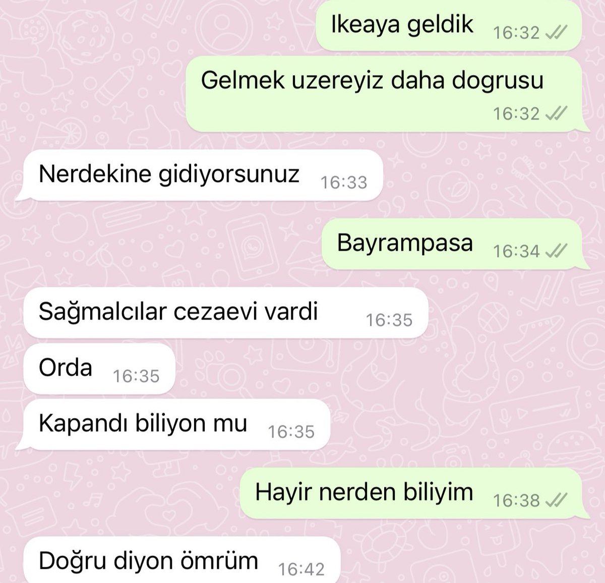 buldugu her firsatta araya gereksiz bilgi sıkıstıran erkek