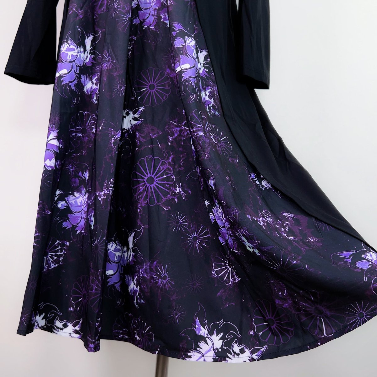 NieR_tokyo's tweet photo. 🎁本日〆切プレゼント企画🎁

当店オリジナルLONG DRESSを

🎁3名様にプレゼント🎁

レディースアイテムです🐰

◼応募方法
フォロー(@NieR_tokyo) &amp; RT
◼締切〆  本日24時

※鍵垢の方も対象内です。

是非ご参加ください🙇‍♂️🙇‍♀️ https://t.co/XzKab6vrMh