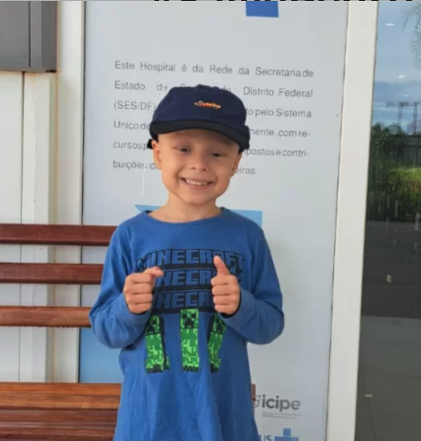 Esse é o Pedro - e vc o conhece. Ele é filho de Bruno Pereira, indigenista morto no Javari. Pedro tem neuroblastoma estágio 4 - um câncer muito agressivo. Aos 5 anos, ele precisa de um medicamento caríssimo, que não tem aqui. Vamos ajudar? #SalvePedro vakinha.com.br/vaquinha/a-gue…