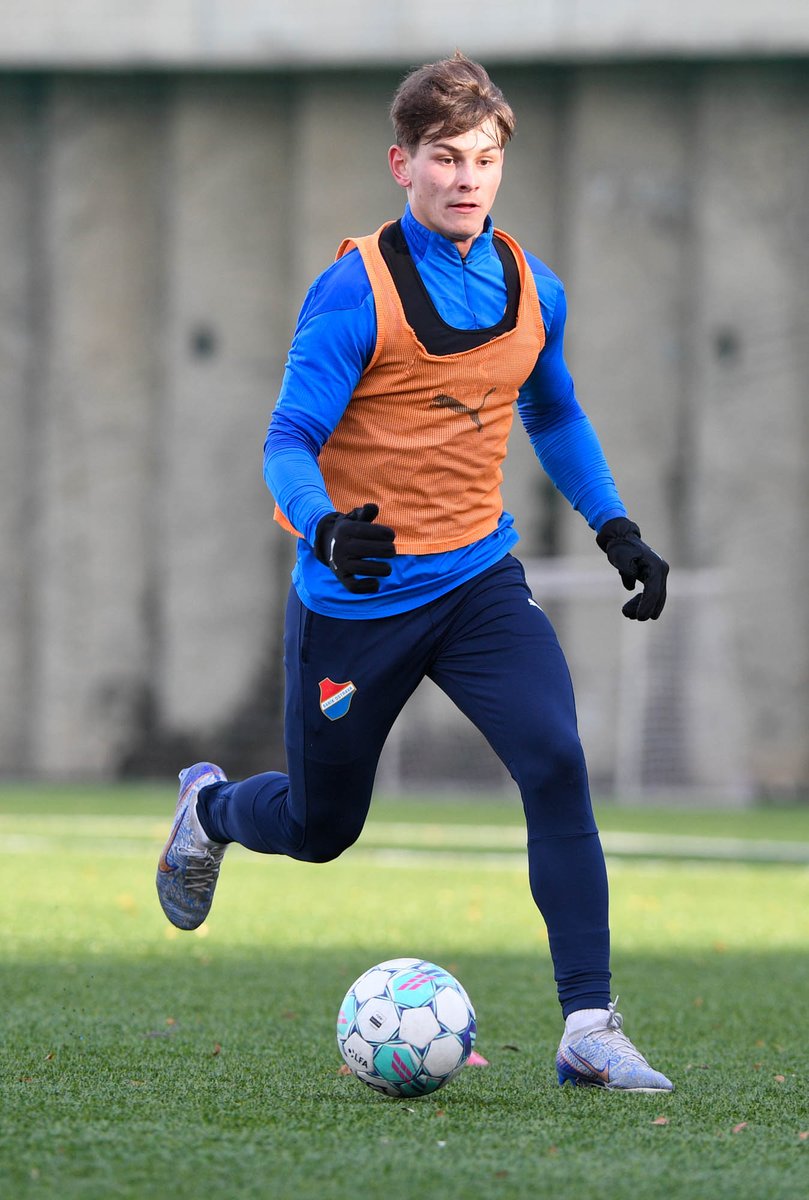 fcbanikostrava's tweet photo. První zima s áčkem. 👋 https://t.co/9XoUsGhsKB
