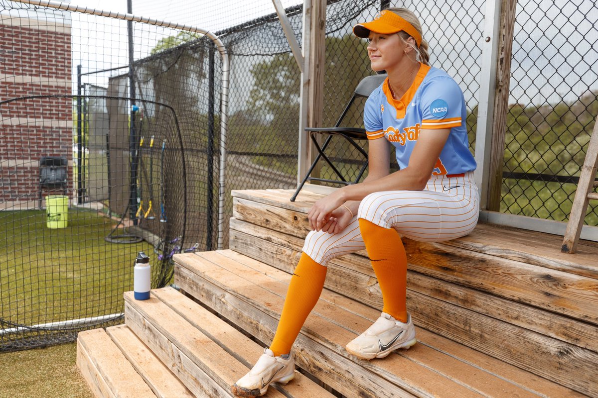 Vol_Softball tweet picture