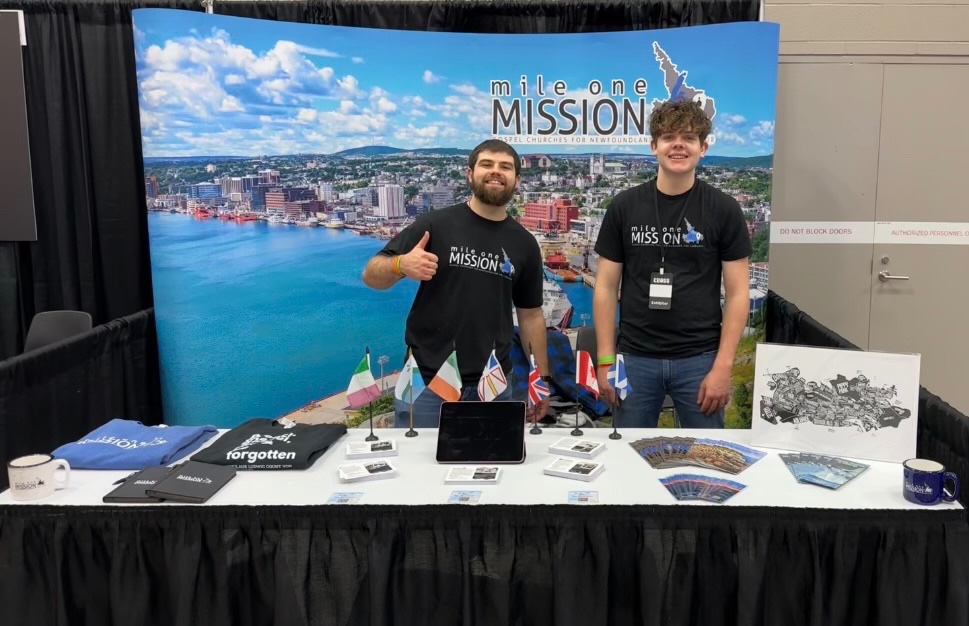 MileOneMission's tweet photo. Hey @CROSS_con, it’s the last day you can drop by our booth and win some swag! Have a chat with our guys and sign up for our newsletter for a chance to win this afternoon! #crosscon24 https://t.co/5Ovl1WjRfe