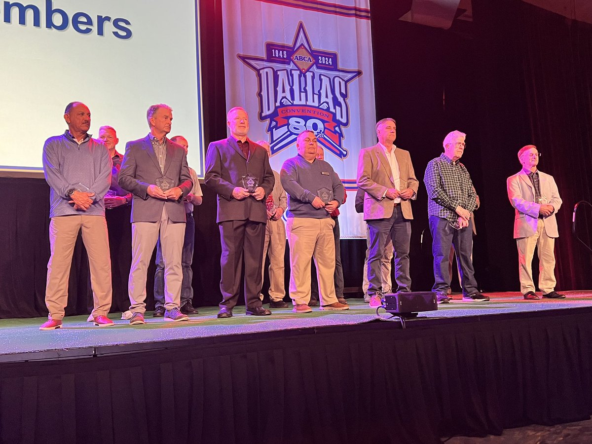 ABCA1945's tweet photo. Proud to honor the ABCA/ATEC National Coaches of the Year, ABCA/Marines Assistant Coaches of the Year, newest ABCA Lifetime Members, plus the Ethics, Youth Service &amp; Travel Service Award recipients! https://t.co/CbCUfO6Gik