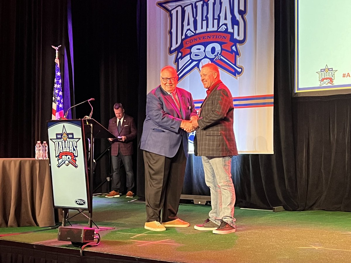 ABCA1945's tweet photo. Proud to honor the ABCA/ATEC National Coaches of the Year, ABCA/Marines Assistant Coaches of the Year, newest ABCA Lifetime Members, plus the Ethics, Youth Service &amp; Travel Service Award recipients! https://t.co/CbCUfO6Gik