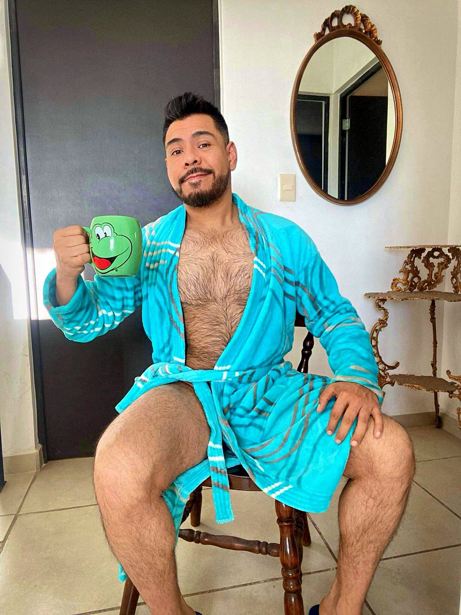 arydevaldez's tweet photo. Bonito Viernes mis reyes 👑🩵 https://t.co/Tr6Z6cpOMW