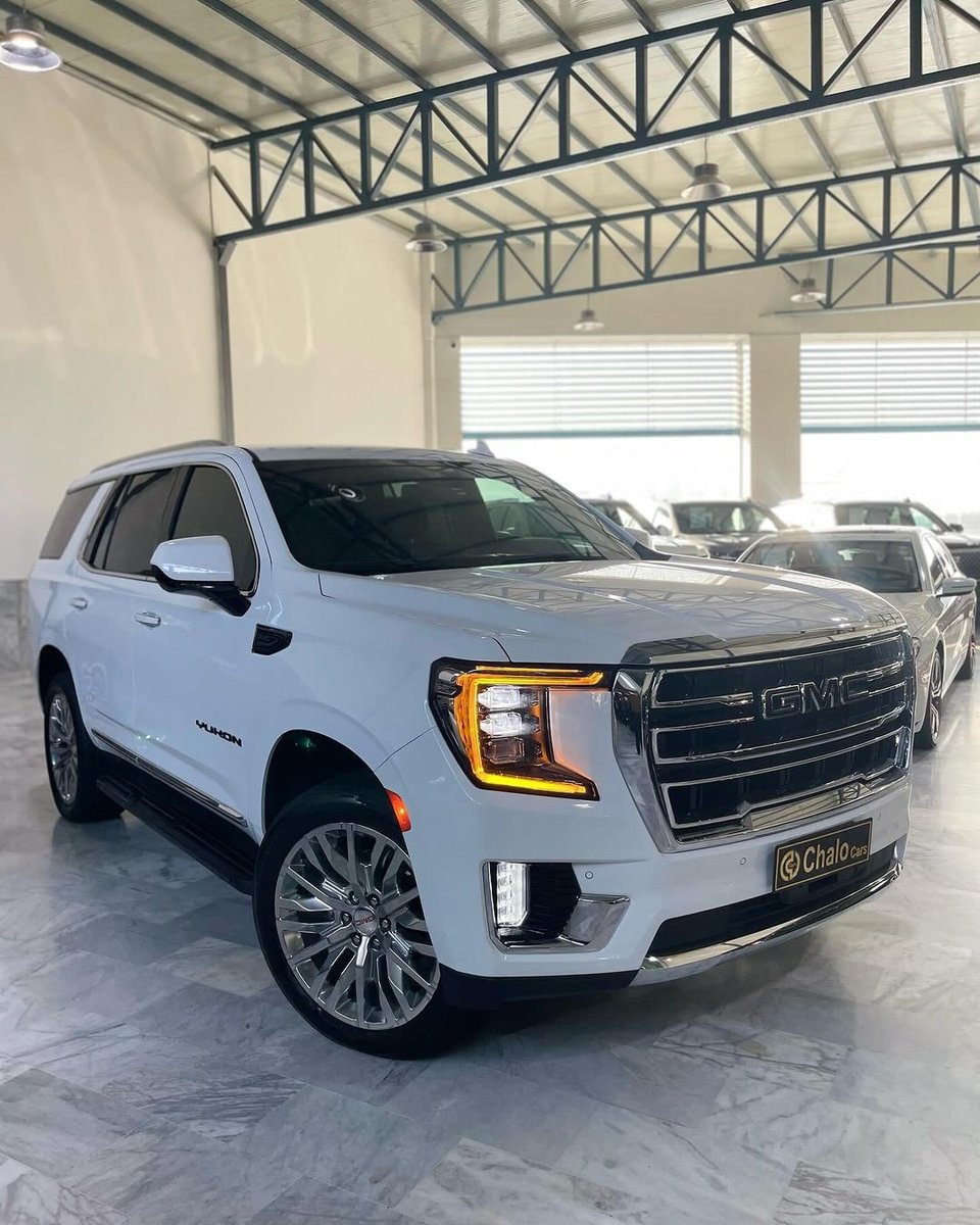 jarieszackb's tweet photo. Whether you are driving city traffic or exploring long road trips, this versatile machine is your passport to adventure 💯
Elegant 2023 GMC Yukon SLT  by @chalo_cars 🤠
Swipe left...
▪️▪️▪️
Photo credits: @chalo_cars
🦾🦾🦾
.
.
#jarieszackb https://t.co/NhKPYxVpzw