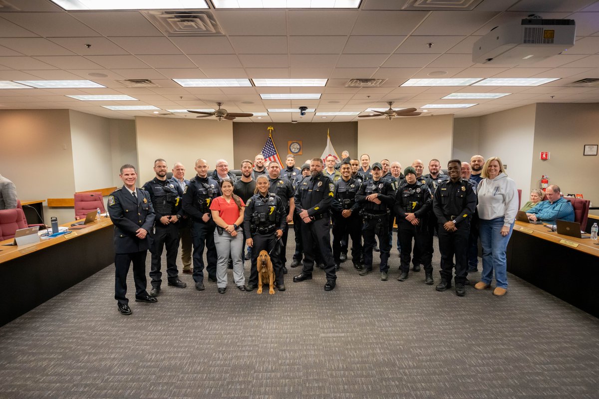 GHPoliceDept's tweet photo. The #GHPD welcomed our newest K-9 to the Department. Meet K-9 Officer Ivy #407. To learn more, please see the following press release: https://t.co/msn0Kbxt03 https://t.co/HgHGeVQlxb