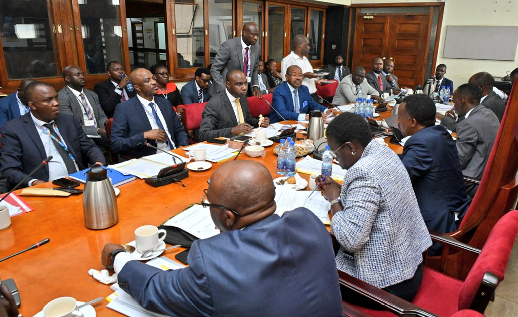 mofpedU's tweet photo. The PSST @rggoobi said after successfully sending the PDM money directly to the Bank Accounts of 10,585 PDM SACCOs (Ushs. 1.059 trillion),it is now the duty of all stakeholders including Members of Parliament to ensure that the program is  effectively implemented.

Already 1,627,307 members from the 148,320 enterprise groups have benefited from the national roll-out of PDM.