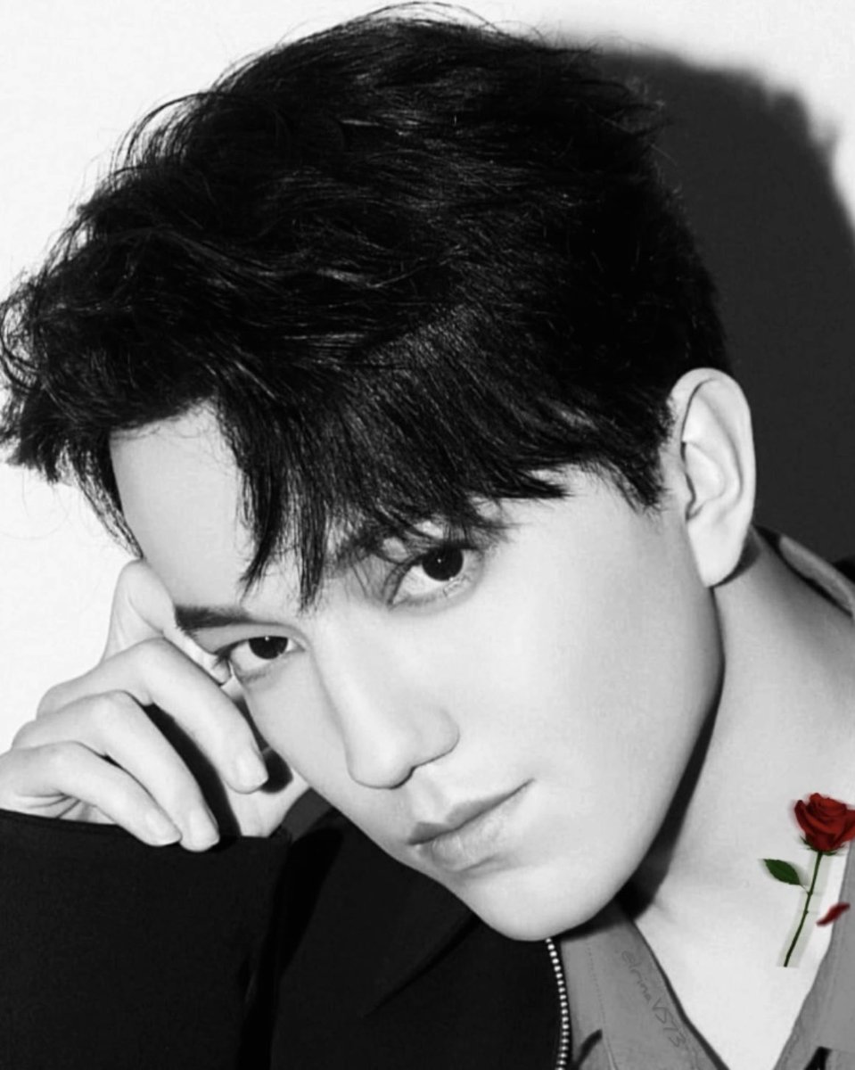 @Helendear007 @dimash_official Your look of love, I'm drowning in it… 
FANTASTIC DIMASH 
Happy New Year Dimash
#DimashQudaibergen
#MusicOfTheHeart 
 #Kazakhstan