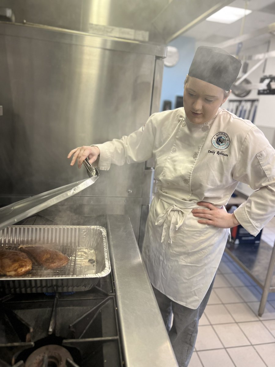 NCCCulinaryArts's tweet photo. If only you could smell through the pics #essentialskills year2 students learning to pan-smoke @NicholsTechEd https://t.co/21Bw0bWwPS