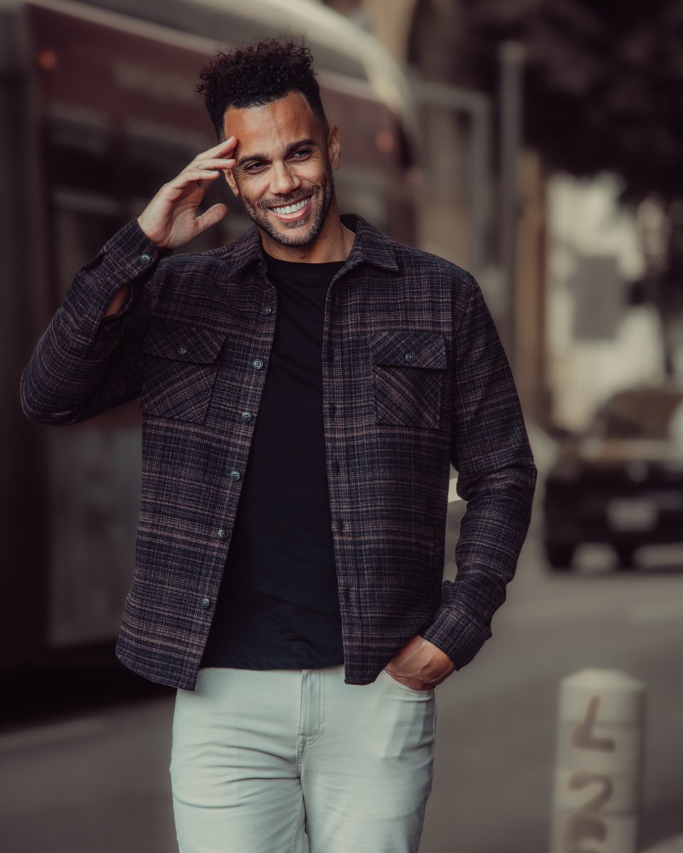 shopvustra's tweet photo. New year, new you. Look and feel your best in 2024.
#shopvustra #shopsustainable #ethicalfashion #maderesponsibly #mensootd #sustainablefashion #sustainablestyle https://t.co/BPNXu62Av8