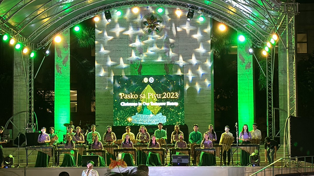 Ryan_layla11's tweet photo. JAZZLE RIZ N. YURAG  
Pasko sa Piyu 2023
DEC. 1, 2023   
EVENT
FEU BAMBOO BAND
@FEUCenterArts https://t.co/6O1A7OvXe8