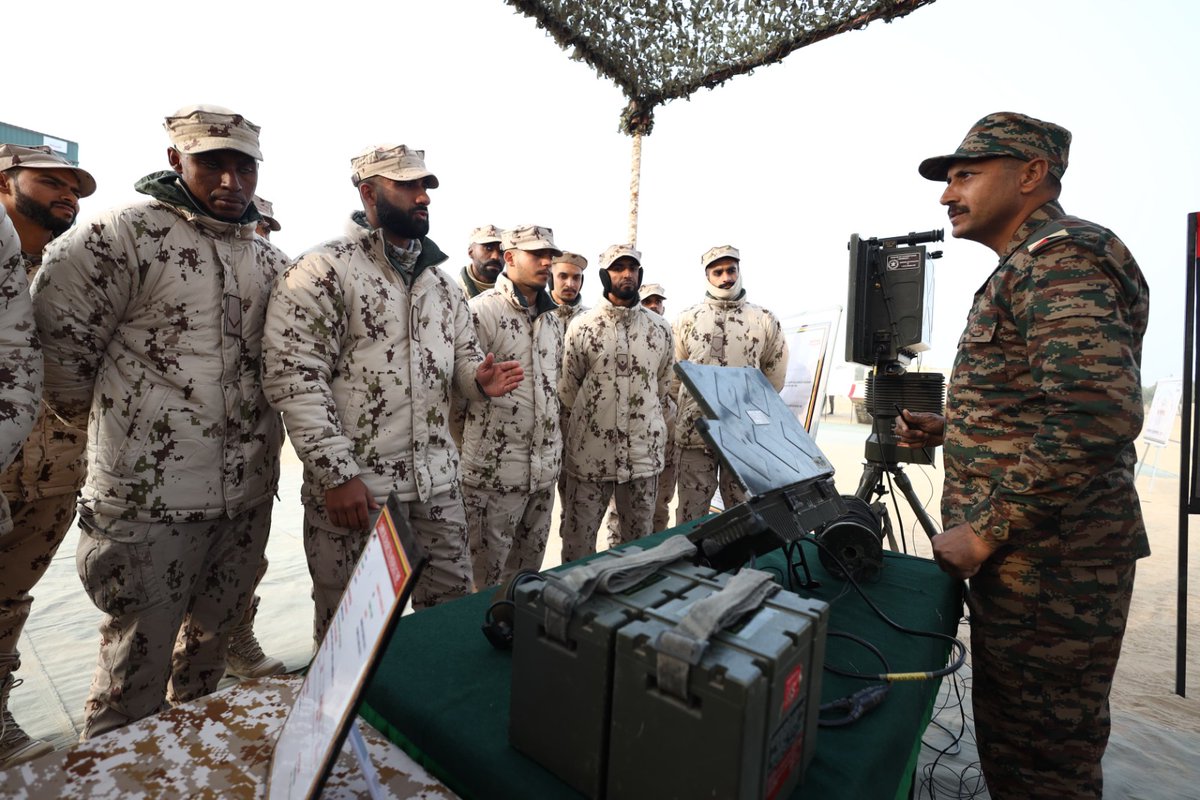 adgpi's tweet photo. Exercise #DesertCyclone_2024

The #IndianArmy and #UAE Land Forces troops are sharing best practices and honing their battle craft & shooting skills during the Joint Military Exercise #DesertCyclone-I in #Rajasthan. The exercise is enhancing the interoperability & synergy between both Armies.
 
#IndiaUAEFriendship🇮🇳🇦🇪
#IndianArmy