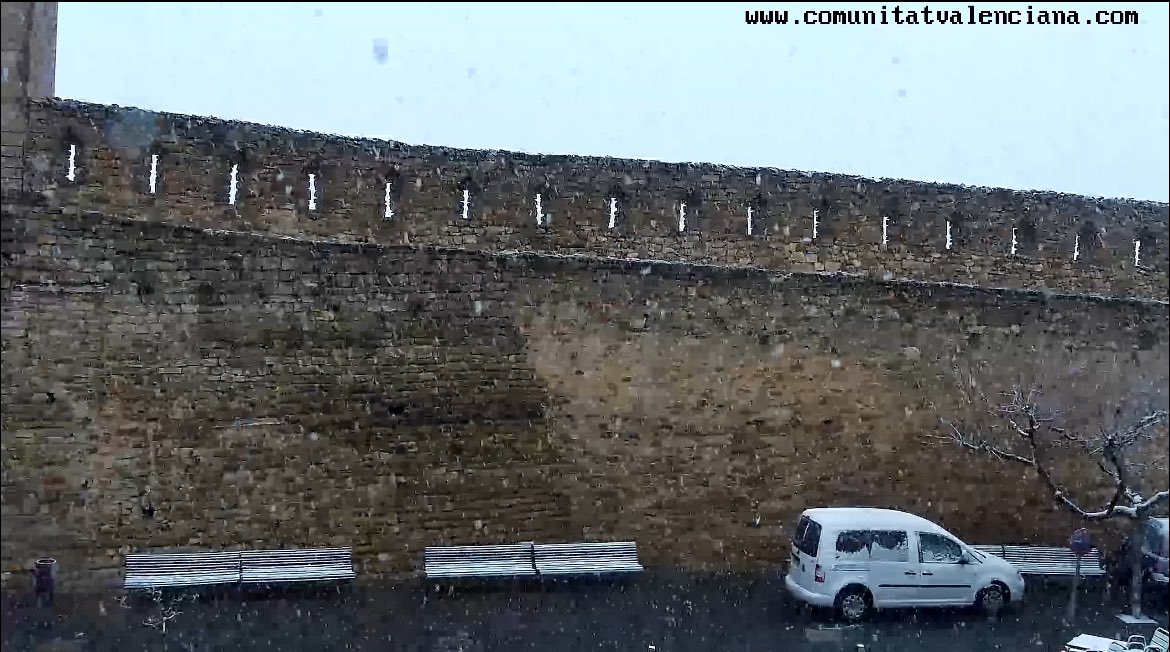 🤩🥳😳 La que está cayendo en Morella 🌨️❄️

Podéis seguirlo en directo aquí👇🏼 

comunitatvalenciana.com/es/castello-ca…