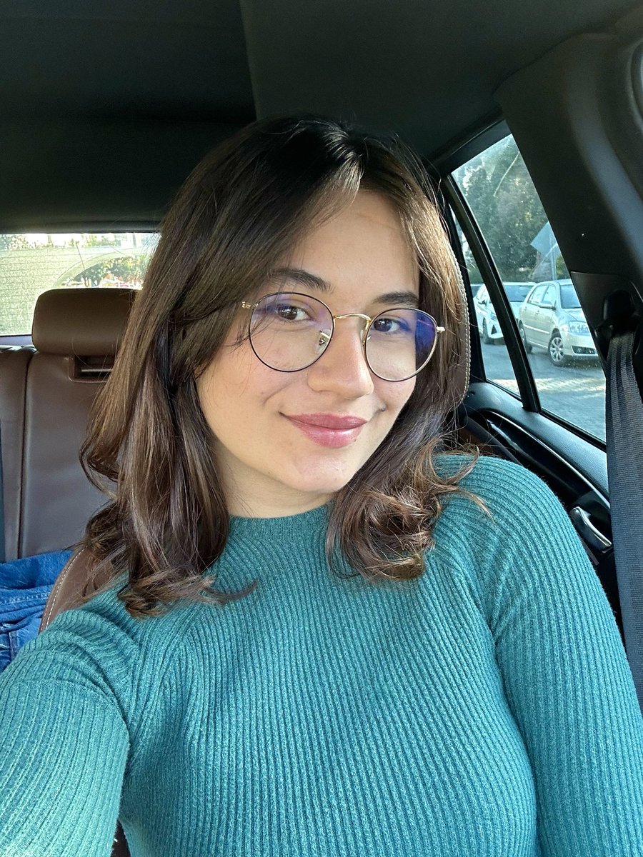merycodes's tweet image. Both me and my code are feeling prettier since I started using TypeScript