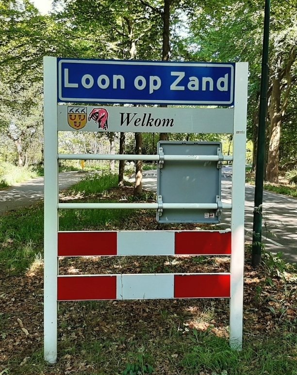 Vianen_Vooruit's tweet image. 🏞️ Onze selectie bereidt zich voor op de tweede seizoenshelft met een intensief trainingskamp in de serene omgeving van Loon op Zand. Klaar om onze eenheid en kracht te laten zien na de winterstop! 💪⚽💪⚽ #VianenVooruit #Teambuilding #LoonOpZand