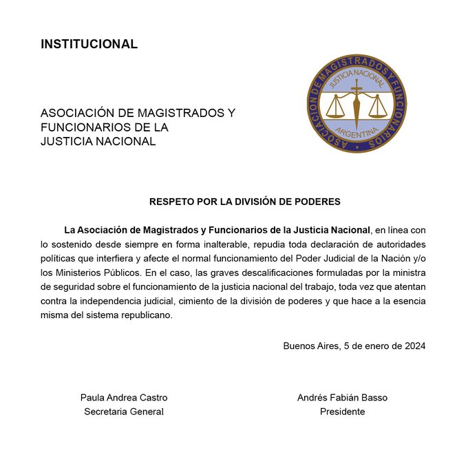 GDFsKpuWoAABRk7?format=jpg&name=small