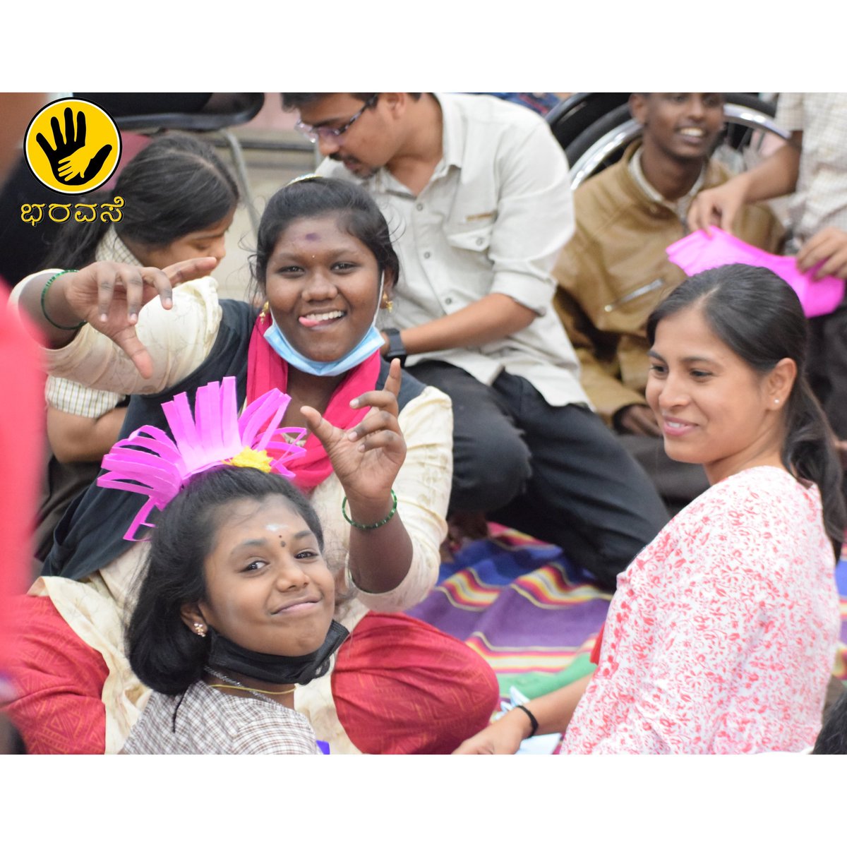 Spreading Smiles: Cherished Moments with Exceptional Souls. 💖 

#BharavaseLove #inclusivityinaction #BharavaseNGO #BharavaseImpact #BharavaseNGO #Bharavase #BharavaseKindness #joy #joinus #joinhands #Teambharavase #teambharavase #nammabharavase #nammabengaluru #nammakarnataka