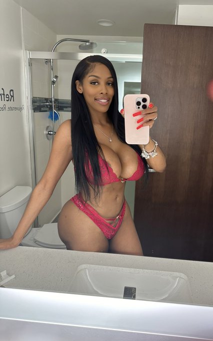 Bigger boobs coming soon ! Going to 2700cc I can&rsquo;t wait . Meanwhile, I am in Alpharetta, Georgia, looking