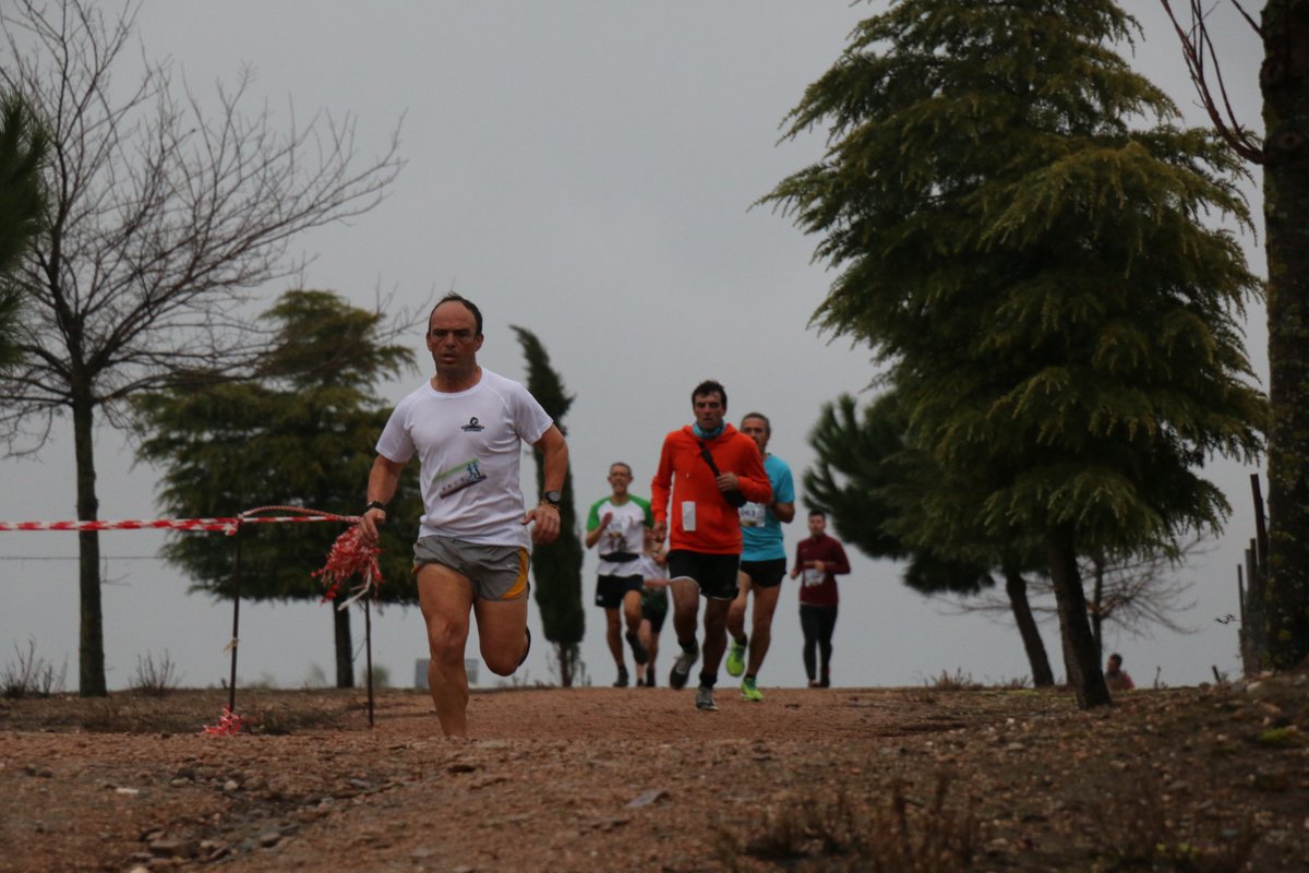 📷 El II Cross de Regina Turdulorum en imágenes 😀Enhorabuena al @AACS58157592 por su organización. ▶️Gracias a 'Oleum More', el mejor aceite de la Campiña Sur, por su colaboración @cultura_EXT @DipdeBadajoz @Junta_Ex