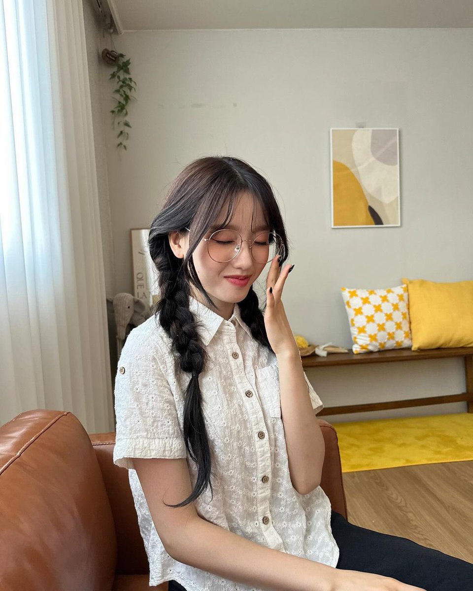 틔티 (@gowon_only) on Twitter photo 