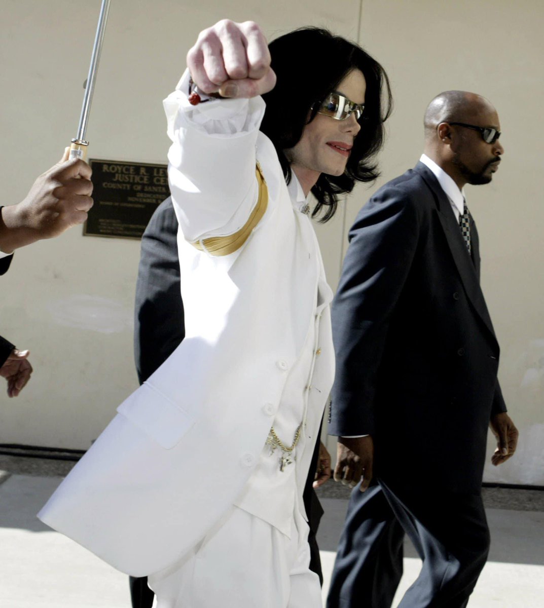 javioliveira's tweet photo. El mundo le debe una disculpa a Michael Jackson. https://t.co/RwKQT2uv8o