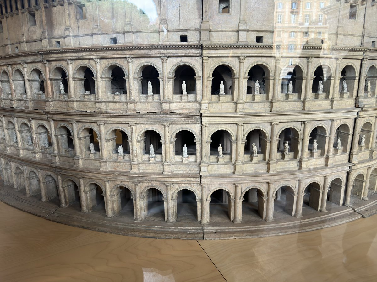 aoonsafdar's tweet photo. Back to Colosseum after 5 years ❤️
..
..
..
One of the best Wonders of Roman Empire ❤️
..
..
..
R O M E … I T A L Y
..
..
..
#Rome #Italy #Roma #HappyHoliday #romeo #romecity #romeitaly🇮🇹 #rome🇮🇹 #rometravel #rometrip #romephotography #romecityworld #romeandyou #Traveller #AoonTheTraveller #italytravel #italytrip #italyiloveyou #italygram #italy🇮🇹 #italytourism #castle #castlephotography #breakfastideas #breakfastlover #breakfastfood #colosseum #colosseo