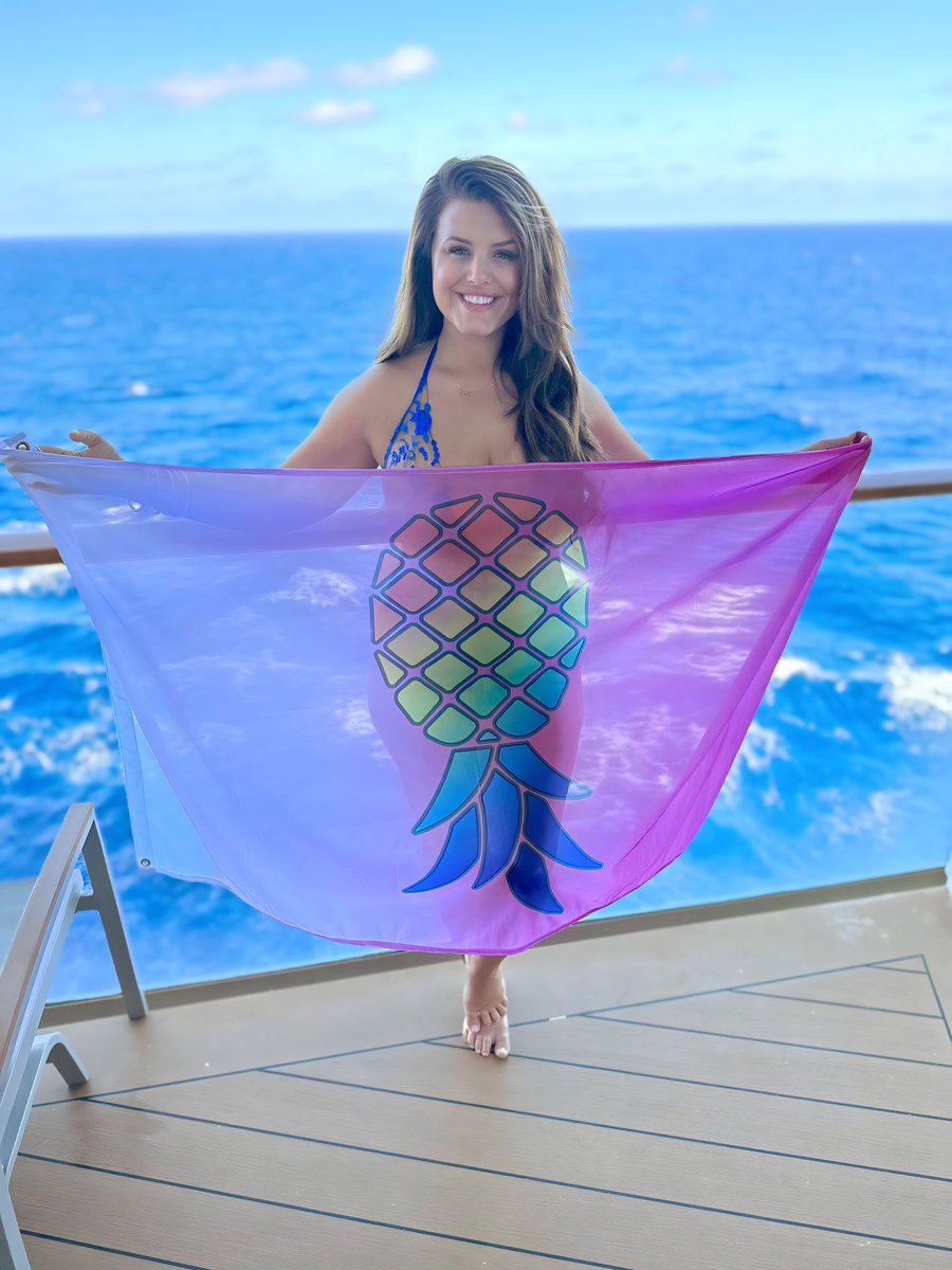 NorthMnSouthF's tweet photo. The swinger pride flag designed by Dan is for sale now on our merch site!! Show off your pineapple pride now! Shop link in our bio or https://t.co/ymmTsutHwg

#swingerlife #swingerpride #swingnation #theswingnationpodcast #swingerapperal https://t.co/669pagSBsi