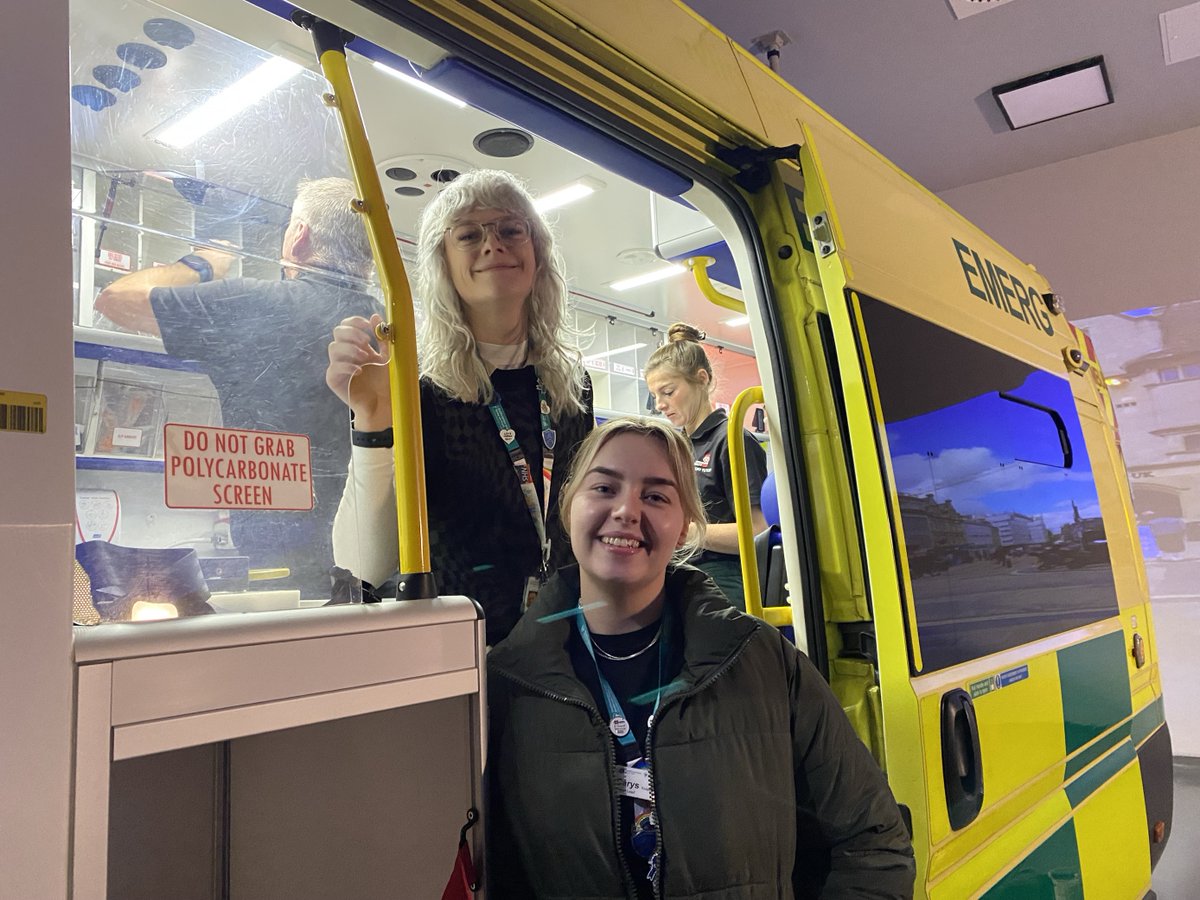 Exciting start to 2024✨

Lucy, Carys and Jess from our team have been at <a href="/StaffsUniHSW/">Staffs Uni Health, Science and Wellbeing</a> filming with Popcorn Media for our primary school project that aims to engage young people on the wide range of careers in Health and Social Care 🎥