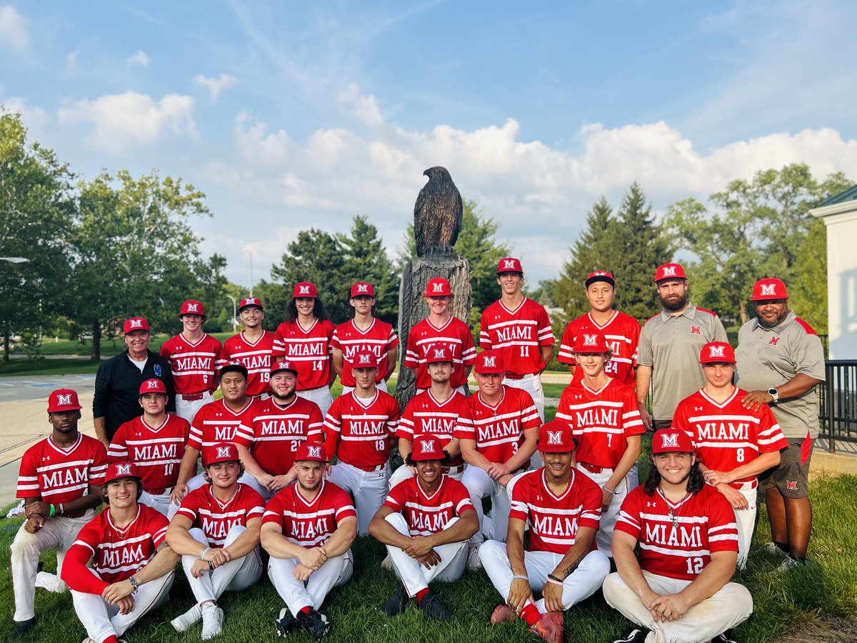 Congrats to the Miami Middletown ThunderHawks baseball team!

Among the youngest roster in the country, with 21 first-year players and one sophomore, they achieved a TEAM 3.0 GPA!
#MiamiOHRegionals