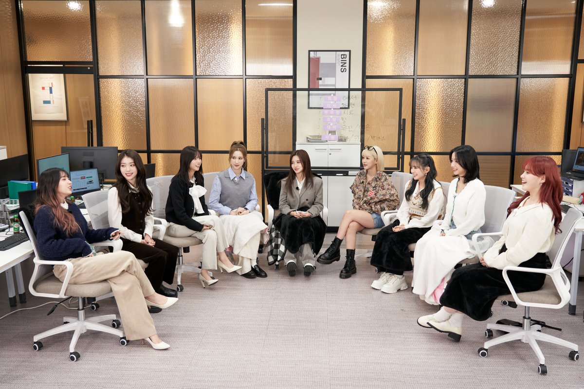 official_kep1er's tweet photo. Kep1erving 케플러빙 | Season 2 Preview

Guess what episode👀🙏🏻

2024. 01. 19 FRI 10PM (KST)

#Kep1er #케플러
#Kep1erving #케플러빙 https://t.co/TRSKaOlyfj