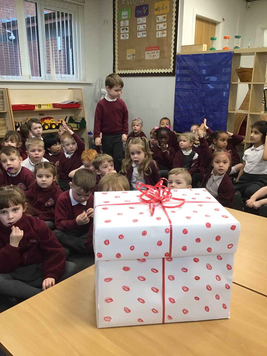 MrsCoenMPA's tweet photo. Reception enjoyed receiving a mystery gift week. They predicted what could be inside, using adjectives to extend their ideas. We were all surprised when it was a penguin! #moorsidepa #moorsidepaeyfs #moorsidepaenglish https://t.co/Lbw07XNp5q