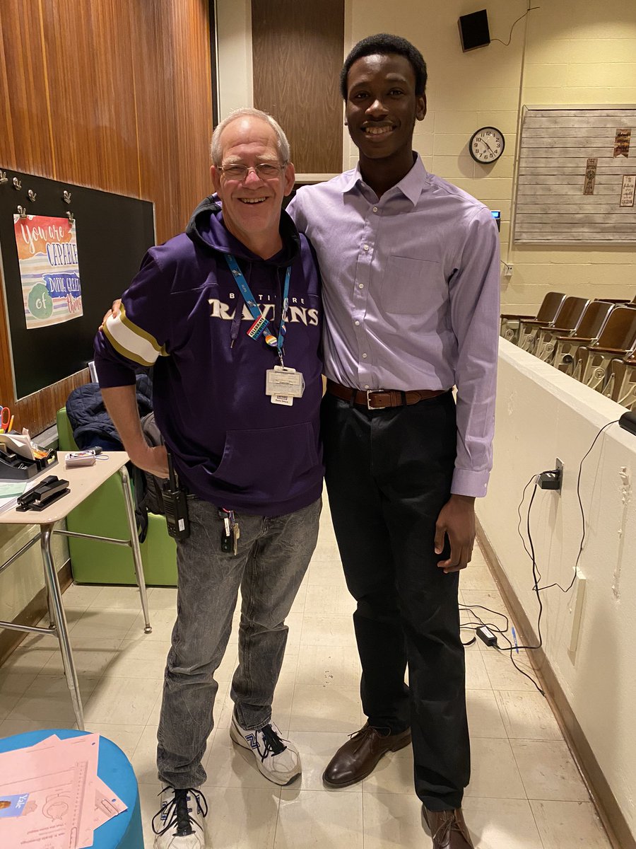 So excited to have Lansdowne’s Class of 2022 graduate Michael Omolade here today to speak to our students about his experience at Yale University! Shoot for the stars Vikings! <a href="/Yale/">Yale University</a> <a href="/YaleAdmissions/">Yale U Admissions</a> <a href="/LansdowneViking/">Lansdowne High</a>