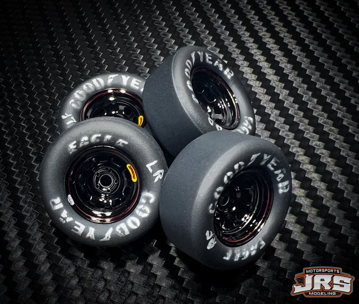 deircrfan's tweet photo. Got the rims and tires done on @SMR_114 ‘s @SunocoRacing Olds.  These 3D printed wheels by @scalecarsonline are the best out there!  @NASCAR @ClassicsNascar @LegendsNascar #NASCAR #oldsmobile #sterlingmarlin #sunocoracing #nascarmodels https://t.co/No6xpvfriK