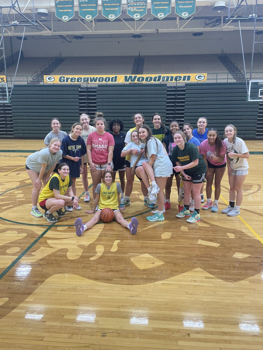 GWladyWoodmenbball tweet media