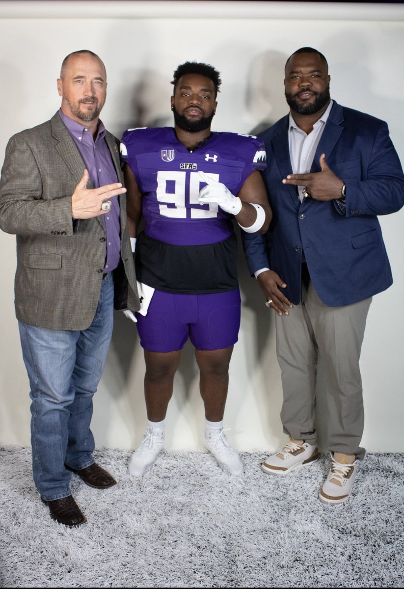 jaylenjordan12's tweet photo. Loved my Offical Visit at SFA and meeting all the staff, special things brewing! AGTG #AxeEm https://t.co/p07yR4sf5k