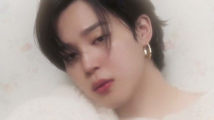 kmscript's tweet image. #jikookau au kookmin abo | intertwined 🎀 

quando o alfa jungkook precisa urgentemente de um presente de aniversário criativo para uma amiga, ele vê a oportunidade perfeita ao descobrir que seu novo vizinho da casa da frente é um ômega artesão.