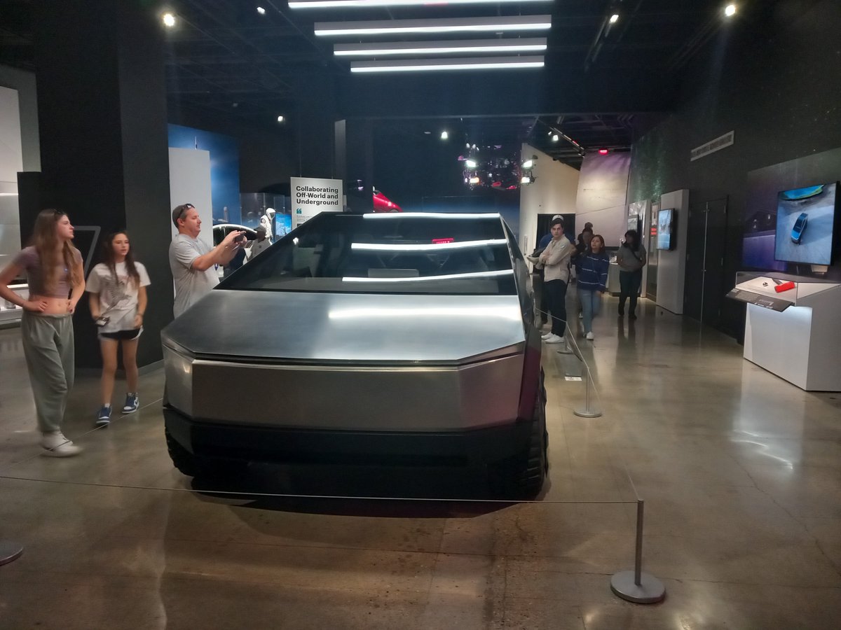 meonmedia's tweet photo. @ManMadeMoon At the Petersen Museum before Xmas. Amazing design. Lacking soul, though? https://t.co/1n1Aav936P