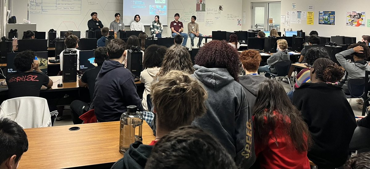 MCTC_MET's tweet photo. One of my favorite guest speaking panels is listening to former students give a talk on life after high school. It doesn’t hurt that there are so many “I told you so” moments. https://t.co/mR8mLIzGhn