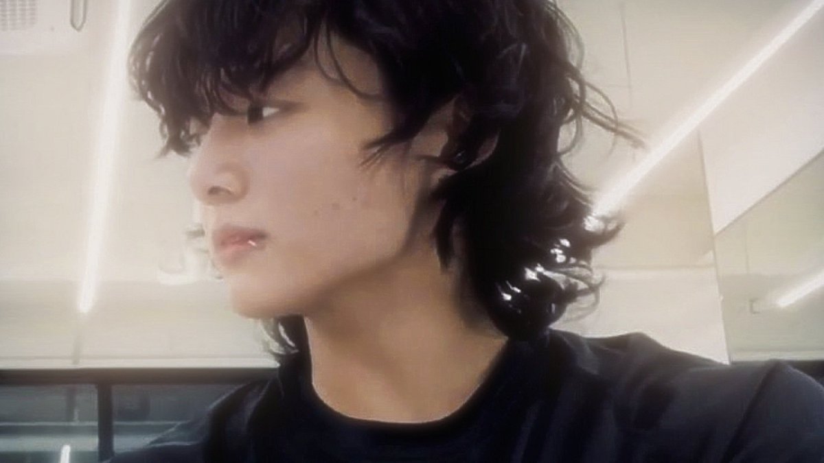 kmscript's tweet image. #jikookau au kookmin abo | intertwined 🎀 

quando o alfa jungkook precisa urgentemente de um presente de aniversário criativo para uma amiga, ele vê a oportunidade perfeita ao descobrir que seu novo vizinho da casa da frente é um ômega artesão.