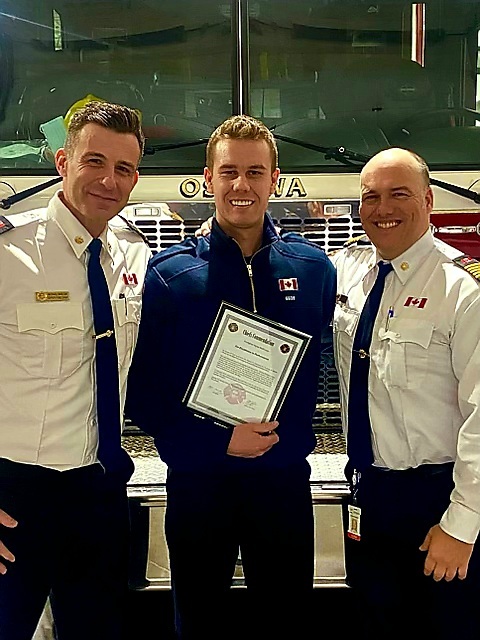 Firefighter Rylee McKinnon was awarded a commendation for delivering life-saving CPR to a resident while off-duty.
Thanks for your professionalism and dedication to helping our Community!
#Service #Community #FirstResponder 
<a href="/oshawacity/">City of Oshawa</a> <a href="/iafflocal465/">Oshawa Fire Fighters</a>