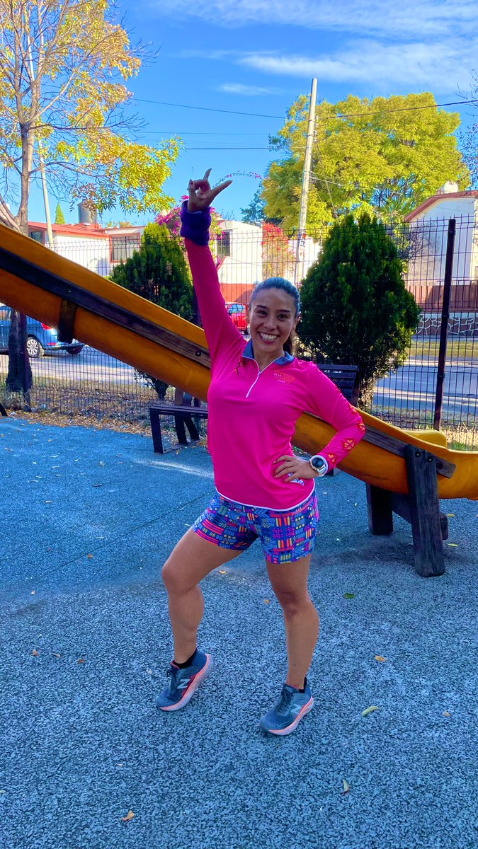 Crisita20's tweet image. Viernes de trotecito coqueto 🤭😏 y no por el ritmo 😊🤪😎

#CrisitaMaratonistaX4 🏃🏼‍♀️💜

#KmsAlCielo 🤍
#Reto2023Kms 🙃
#FénixRun 🔥
#LaLigaDeLaJusticiaRunner 🦹🏼‍♀️
#ManicomioRunner 🤪
#KMSxELA 💚
#VortexLF 🌀