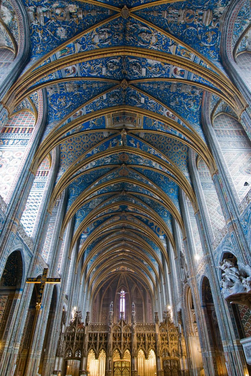 12. The Cathedral Basilica of Saint Cecilia, Albi, France (1480) The largest brick building in the world. Don't be deceived by its fortress-like exterior - inside is one of the most elaborate and breathtaking ceilings in the world.