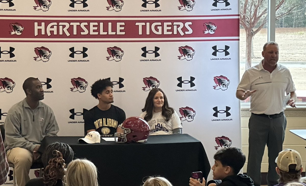 HartselleFball's tweet photo. Congratulations to @rifletcher3 for signing to play at @UNAFootball! #OwnIt https://t.co/BkP6JsWqHz