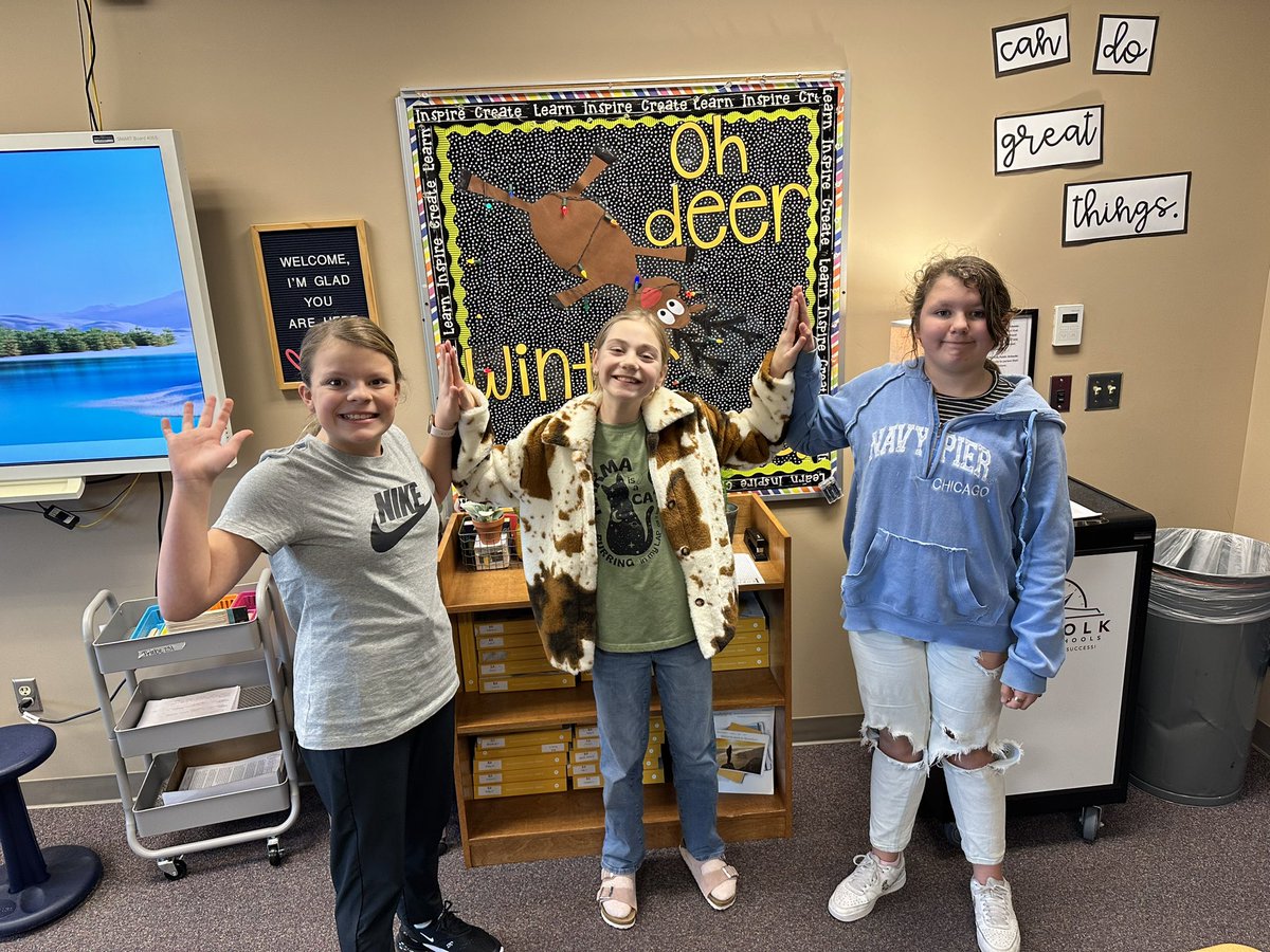 High 5️⃣ Friday! #npspanthers