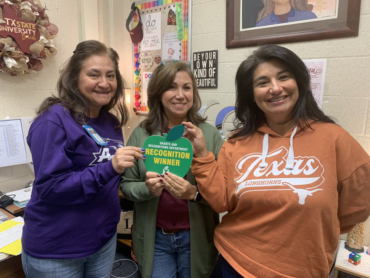 KSMSCounseling's tweet photo. So honored and excited to earn the Texas School Counselor Association for Counseling Excellence award! We LOVE what we do!💜@NISDStinson #teammedina @skyhawkpride #vhawks #teamrainey https://t.co/gsWIT2f50P