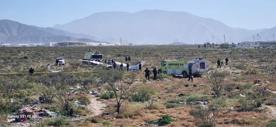 Hay 4 muertos en caída de avioneta en Ramos Arizpe. 
Cuatro personas perdieron la vida tras caerse la avioneta en la que viajaban, en el municipio de Ramos Arizpe, Coahuila.
Hasta el momento, se tiene conocimiento que las víctimas son tres mujeres y un hombre, de entre 30 y 50