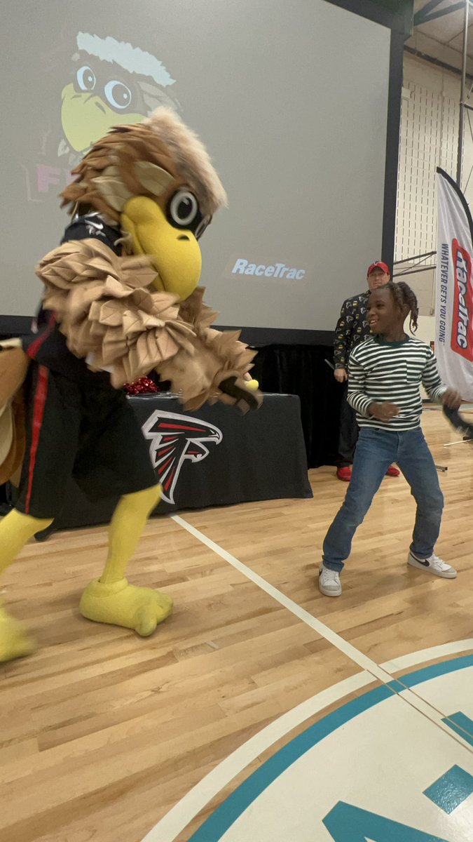 APS_HPE's tweet photo. Last @Falcons pep rally of the year @APS_VHE!!! The students were so excited!! We loved every moment!! 🩵🧡🦉#APSRiseUp @apsupdate @Myssjj @FreddieFalcon https://t.co/Xu5U6n6xYl