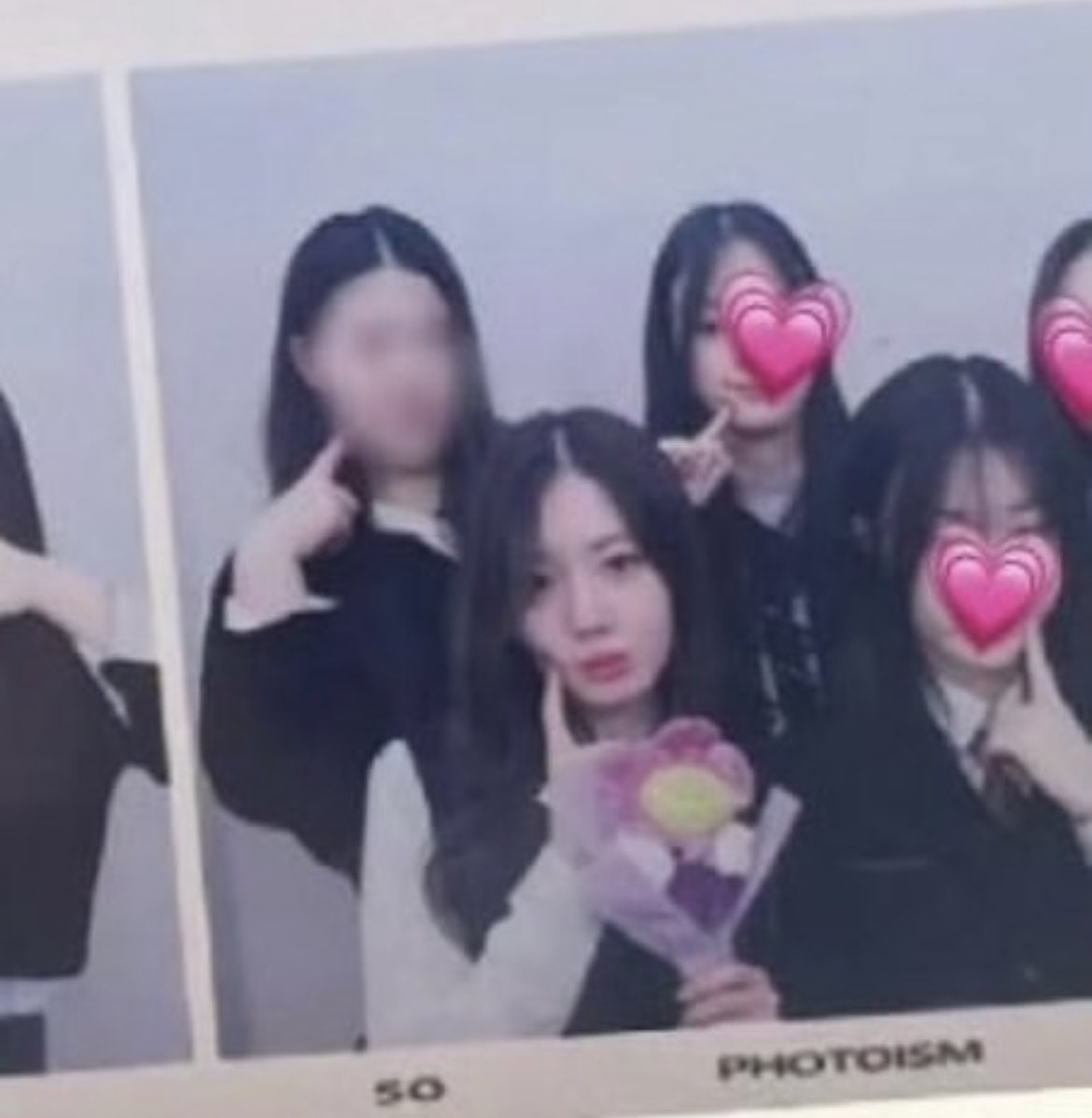 Ahyeonprotector's tweet photo. Congratulations to the prettiest girl RORA for graduating from Middle School
#RORA #BABYMONS7ER
HAPPY GRADUATION DAY RORA
#RoraGraduationDay
#빛나는_미래_이다인
#BABYMONSTER
@YGBABYMONSTER_ https://t.co/DRdy5ZmvCl